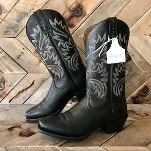 narrow square toe cowboy boots